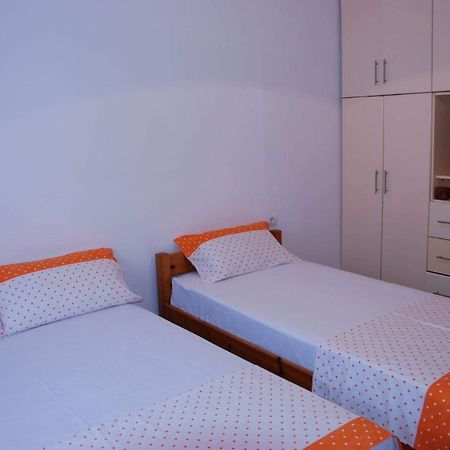 The Hill Apartment Sarandë Eksteriør billede