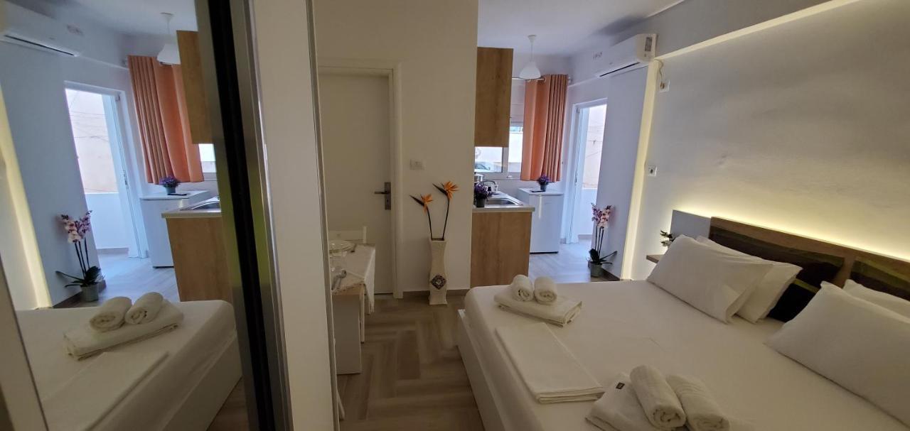 The Hill Apartment Sarandë Eksteriør billede