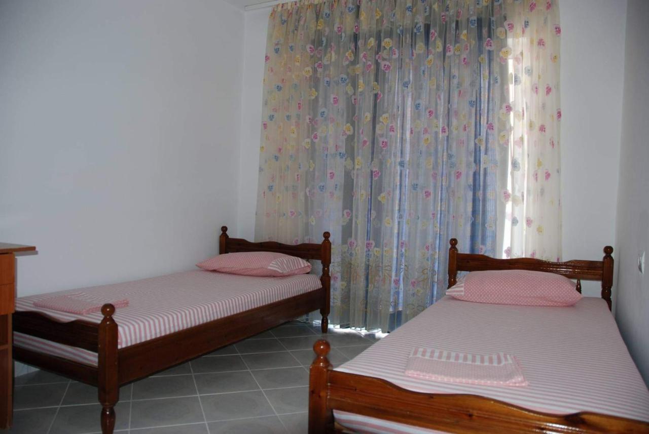 The Hill Apartment Sarandë Eksteriør billede