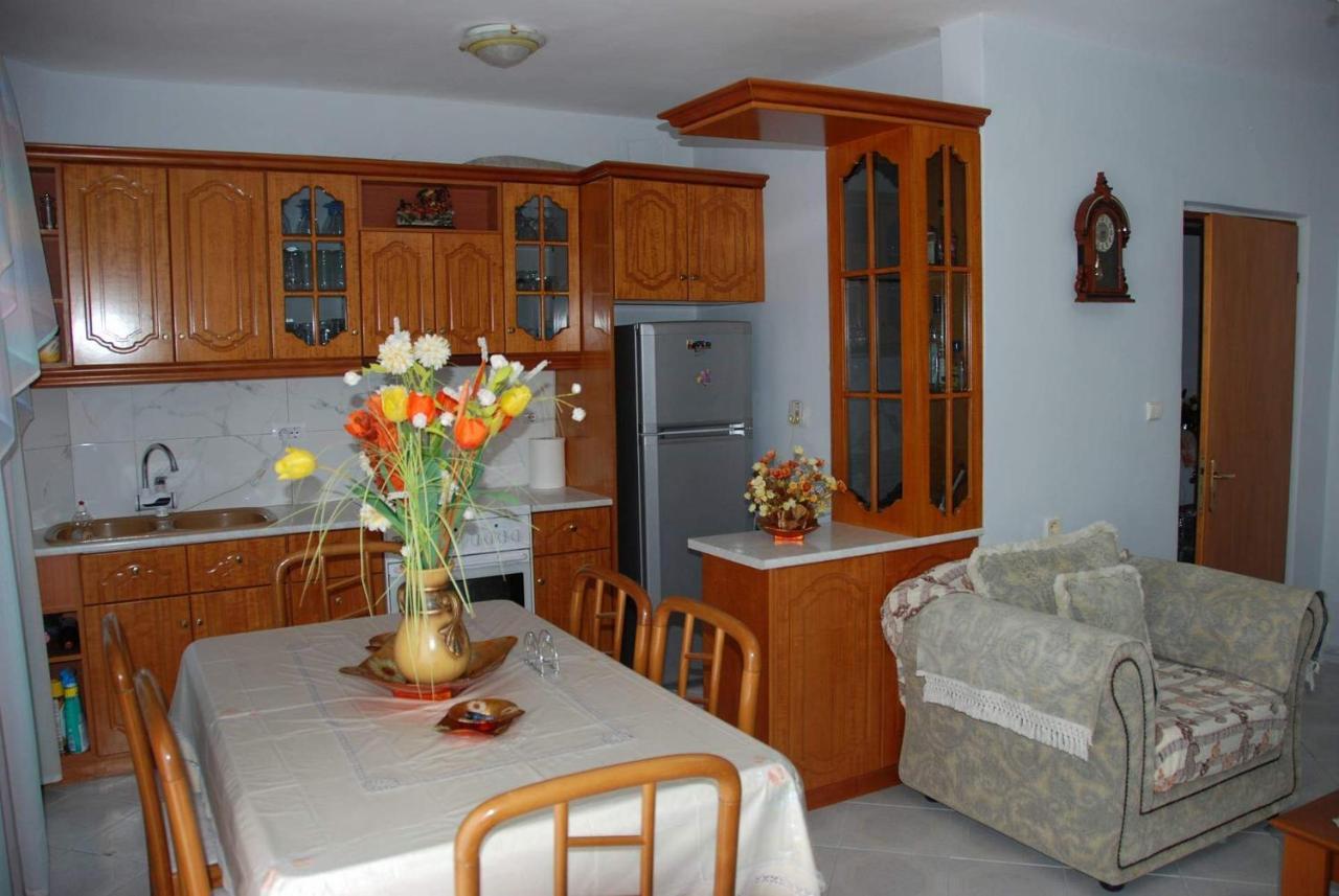 The Hill Apartment Sarandë Eksteriør billede
