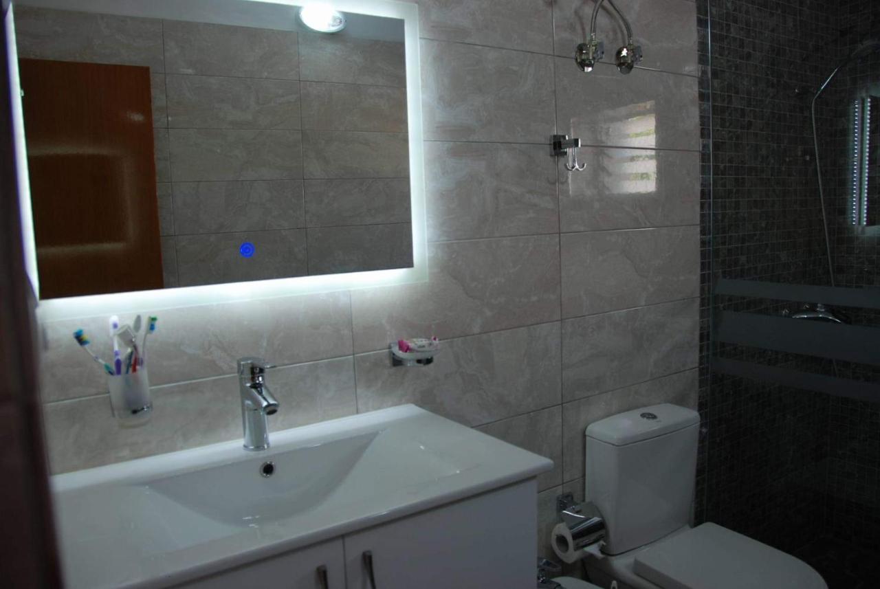 The Hill Apartment Sarandë Eksteriør billede