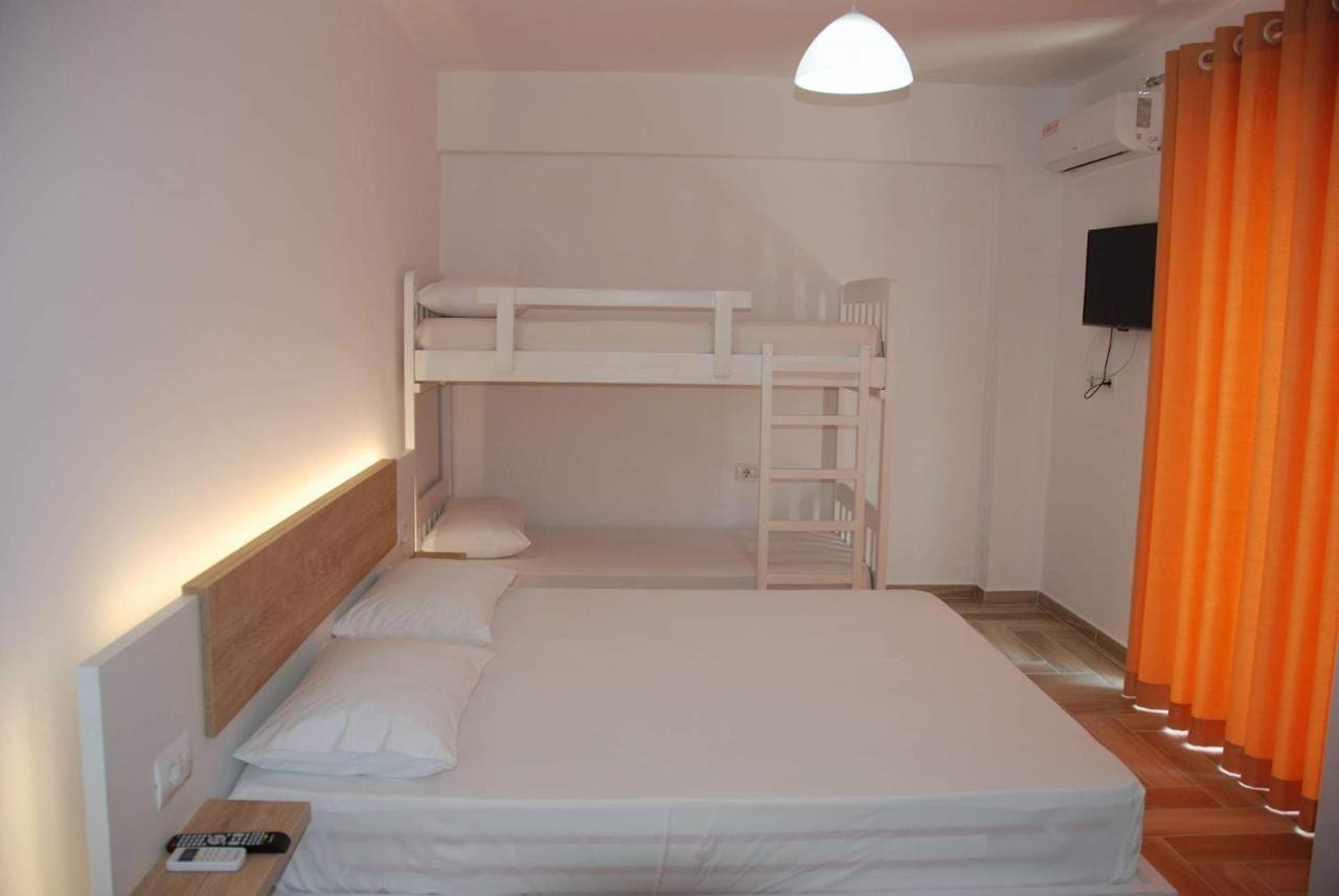The Hill Apartment Sarandë Eksteriør billede