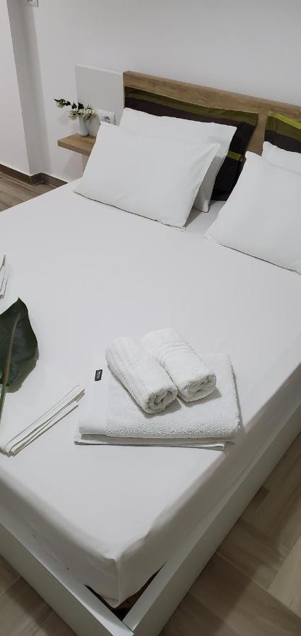The Hill Apartment Sarandë Eksteriør billede