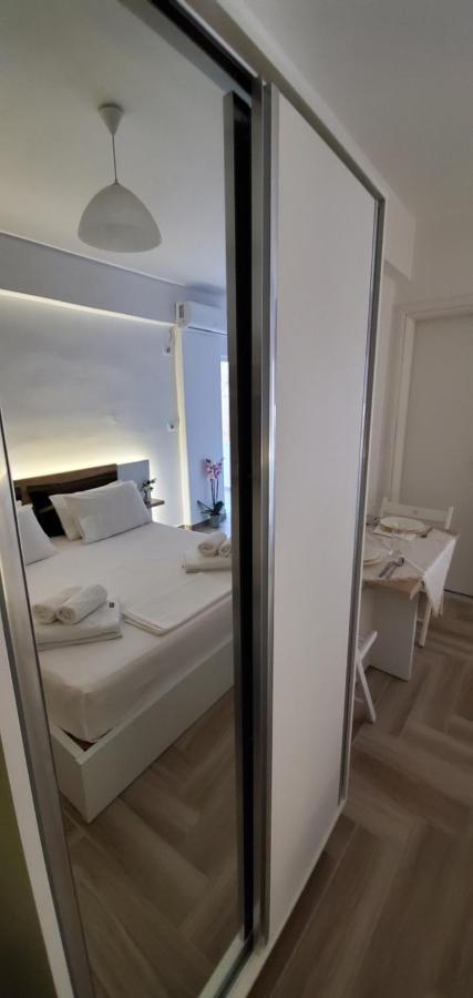 The Hill Apartment Sarandë Eksteriør billede